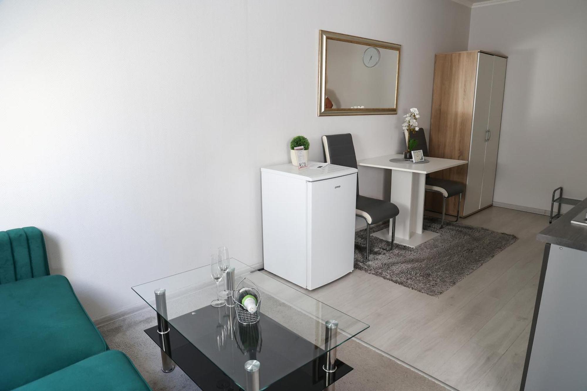 Hotel Forras Komárom Quarto foto